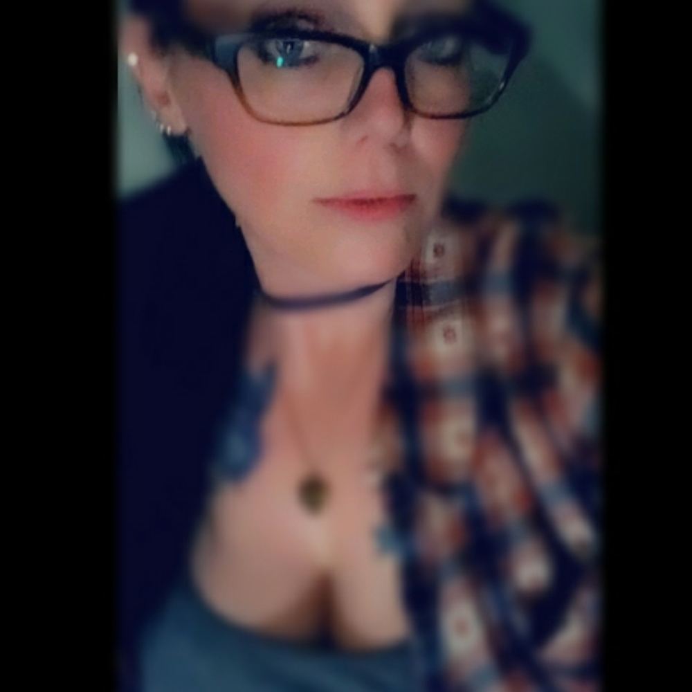 ☆Posh Ambassador♡Top Rated Seller♡